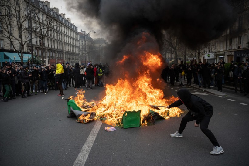 WATCH: Bloody Paris Violence Intensifies Amid France Biggest Security Operation