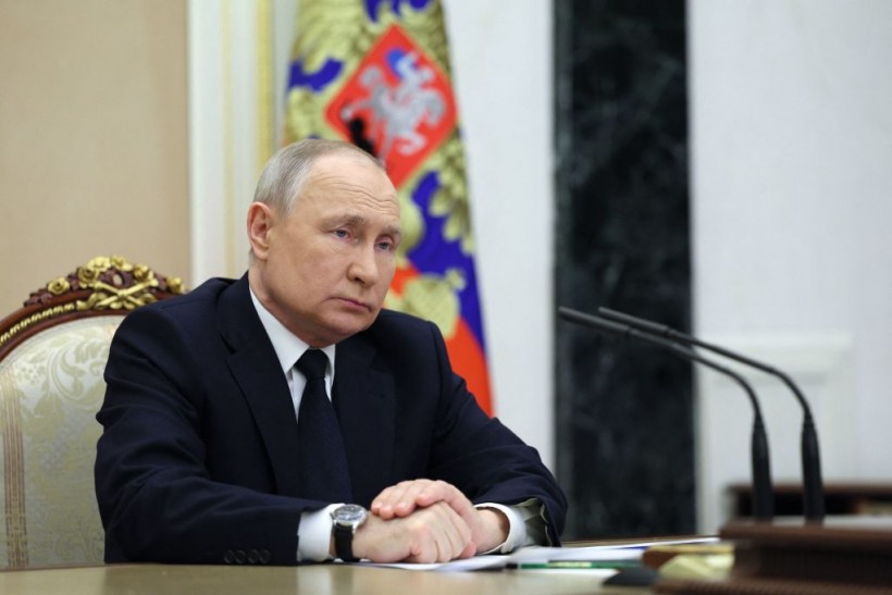 Kremlin Guard Defector Flees Russia, Details Vladimir Putin's Secret Life