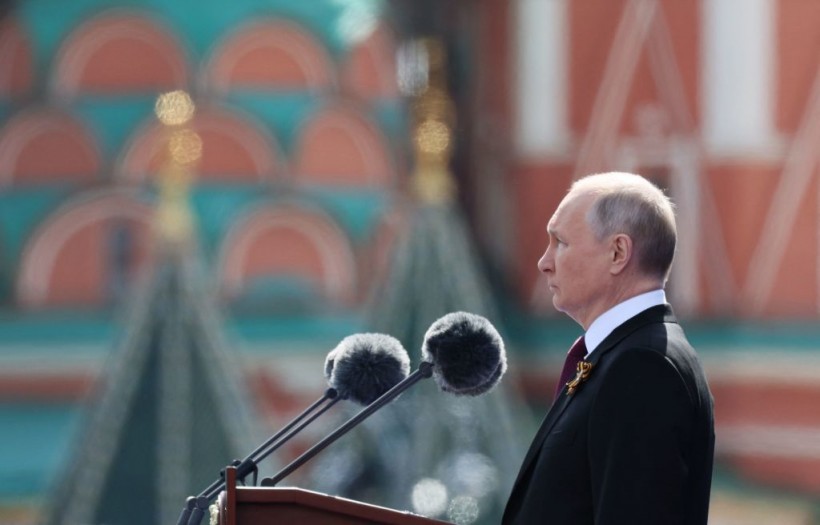 Victory Day in Russia: Celebrations Begin in Moscow Despite Mounting Pressure