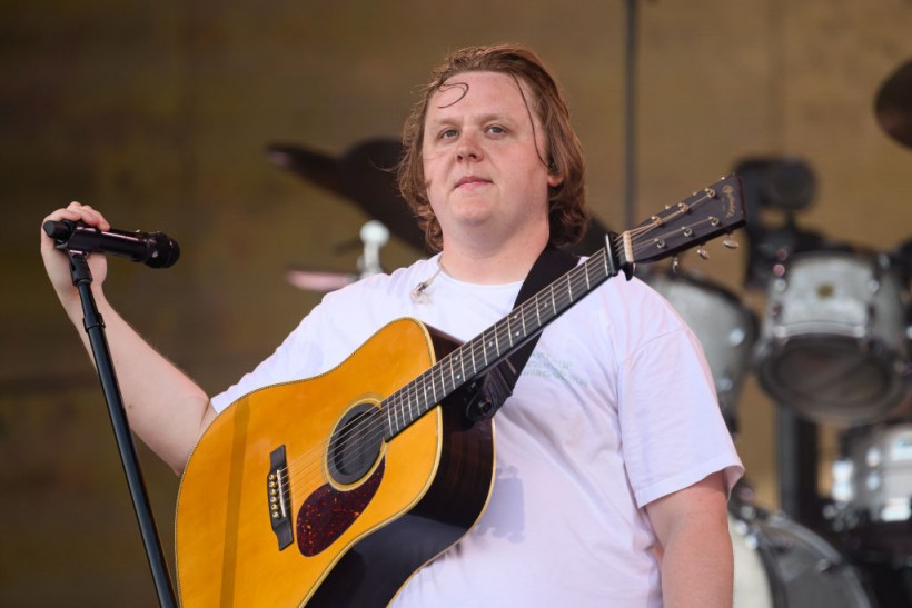 Glastonbury 2023: Crowd Helps Lewis Capaldi Get Through with His Song Amid Tourette's Attack
