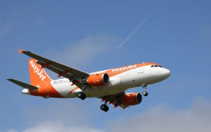 EasyJet Passengers Forcibly Removed From Flight! Reason Behind It Will Disappoint You