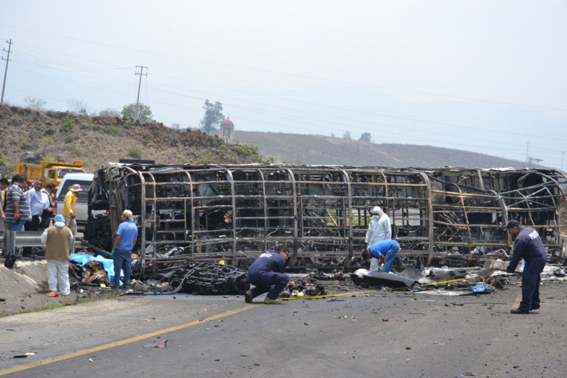 Horror Mexico Crash: Bus Smashes Into Lorry, Killing 16, Injuring Dozens