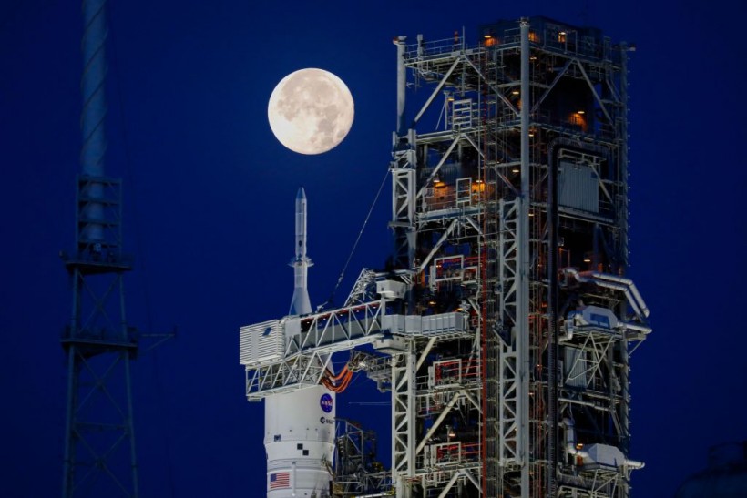 NASA's Space Launch System: Mega Moon Rocket Hindered by Financial Constraints