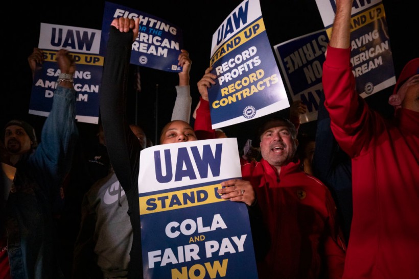 Republicans Take Advantage of UAW Walkout To Gain Traction in Michigan