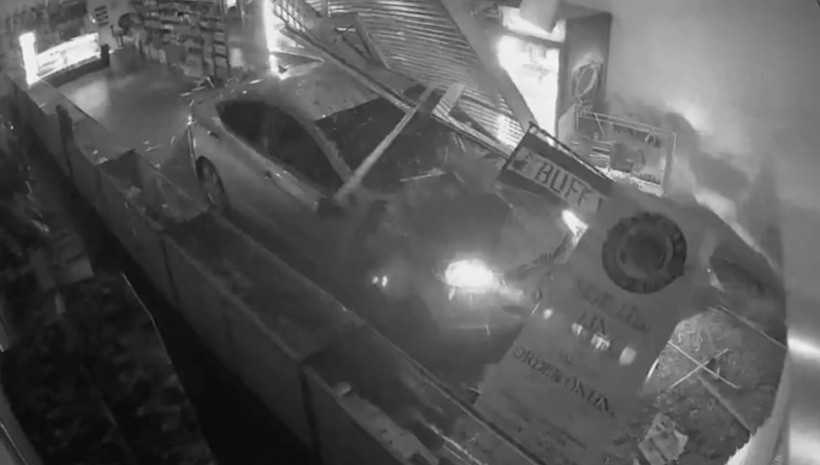 Burglars Ram Car Into Connecticut Smoke Shop