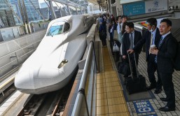 Snake on a Train! Japan's Shinkansen Train Service Delayed by 17 Minutes Due to 40cm Serpent